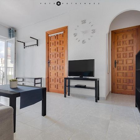 Apartment With Pool, Sea Views & Balcony Less Than 10Min Walk To La Mata Beach! Torrevieja Bagian luar foto