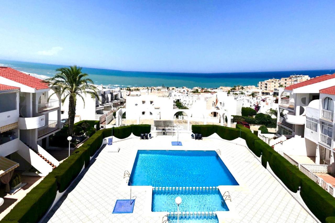 Apartment With Pool, Sea Views & Balcony Less Than 10Min Walk To La Mata Beach! Torrevieja Bagian luar foto