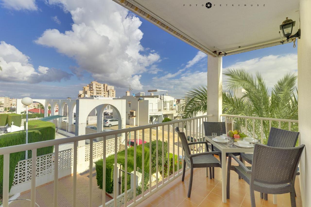 Apartment With Pool, Sea Views & Balcony Less Than 10Min Walk To La Mata Beach! Torrevieja Bagian luar foto